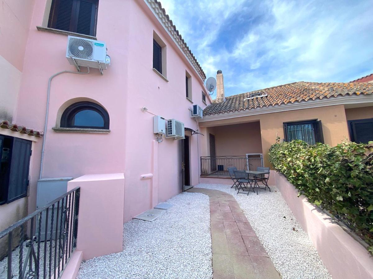 La Coccinella Al Mare Bed & Breakfast San Teodoro  Ngoại thất bức ảnh