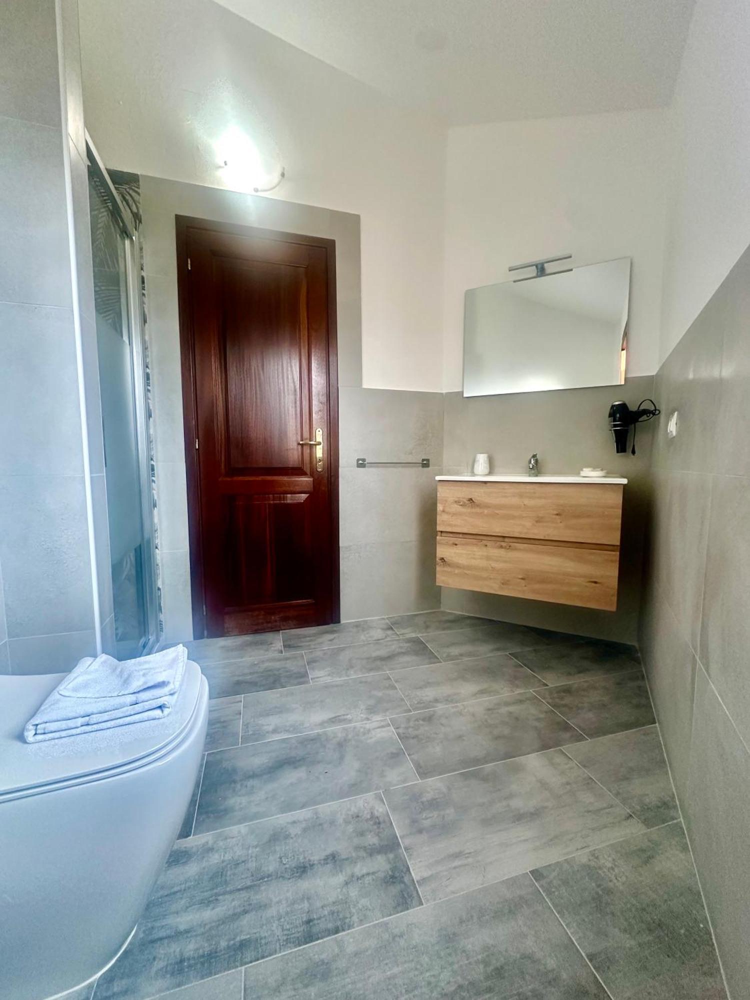 La Coccinella Al Mare Bed & Breakfast San Teodoro  Ngoại thất bức ảnh