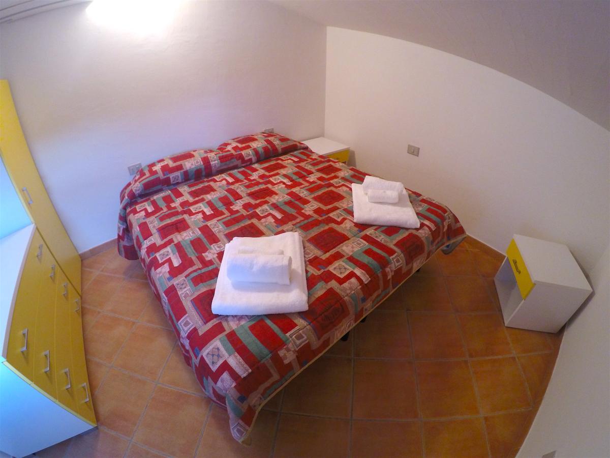 La Coccinella Al Mare Bed & Breakfast San Teodoro  Ngoại thất bức ảnh