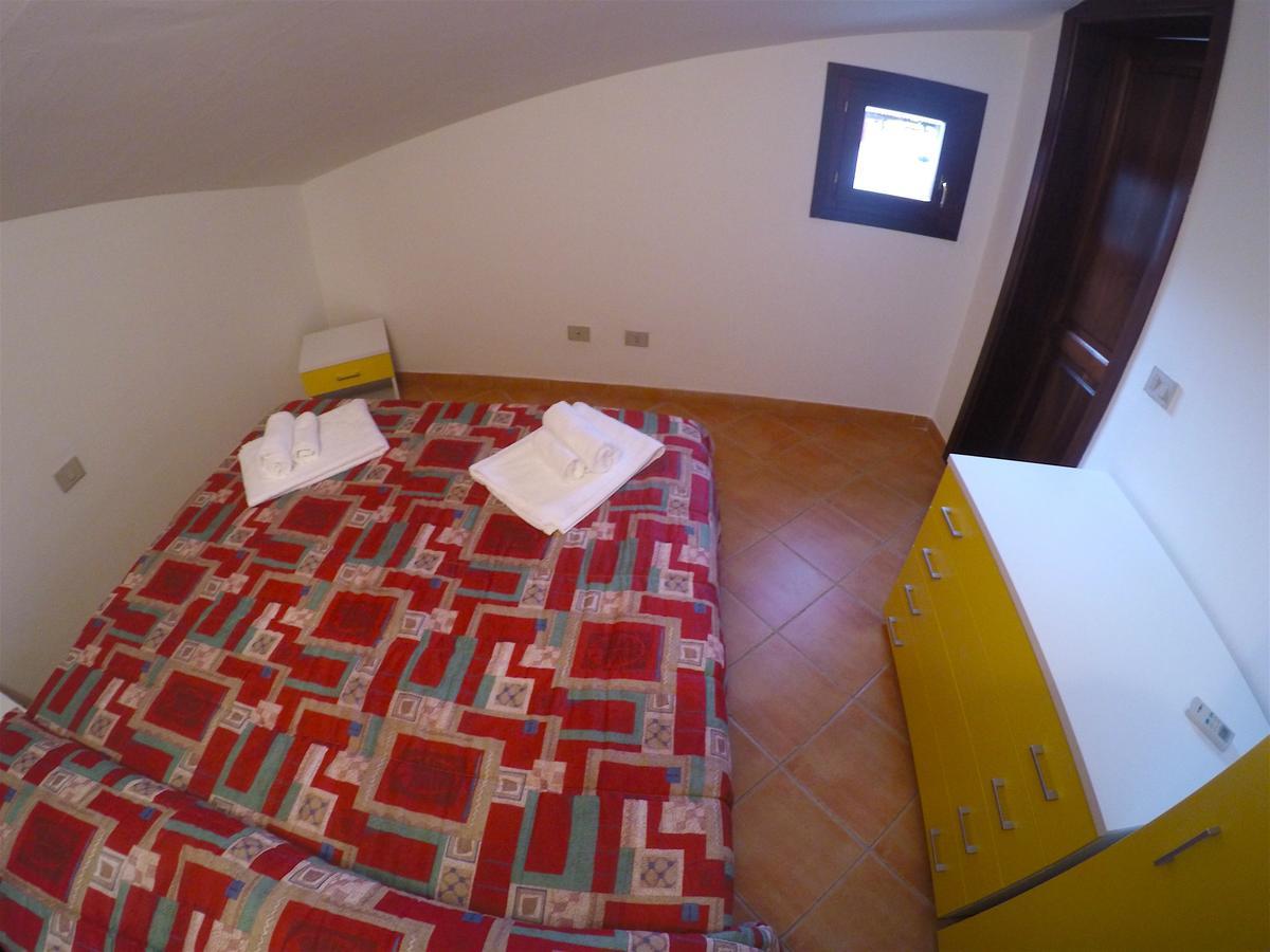 La Coccinella Al Mare Bed & Breakfast San Teodoro  Ngoại thất bức ảnh