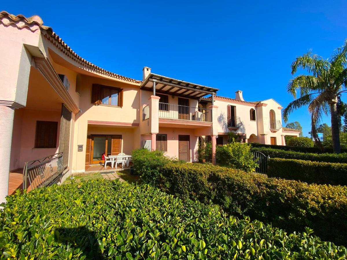 La Coccinella Al Mare Bed & Breakfast San Teodoro  Ngoại thất bức ảnh